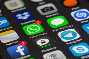 Fitur Baru Split View di WhatsApp Ini Bisa Buat Pengguna Chattingan dengan Dua Kontak Sekaligus