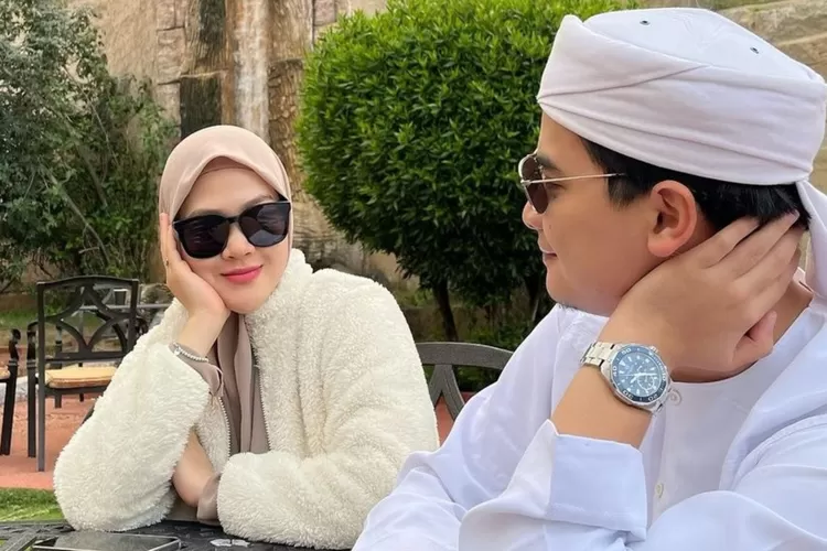 Henny Yuliana Rahman, istri Alvin Faiz melahirkan, Yusuf dan Zayn akhirnya punya adik