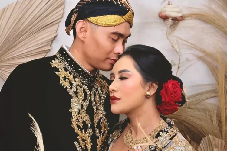 Resmi lepas masa janda, Shinta Bachir menikah dengan Indra Kristianto, ini besaran maharnya