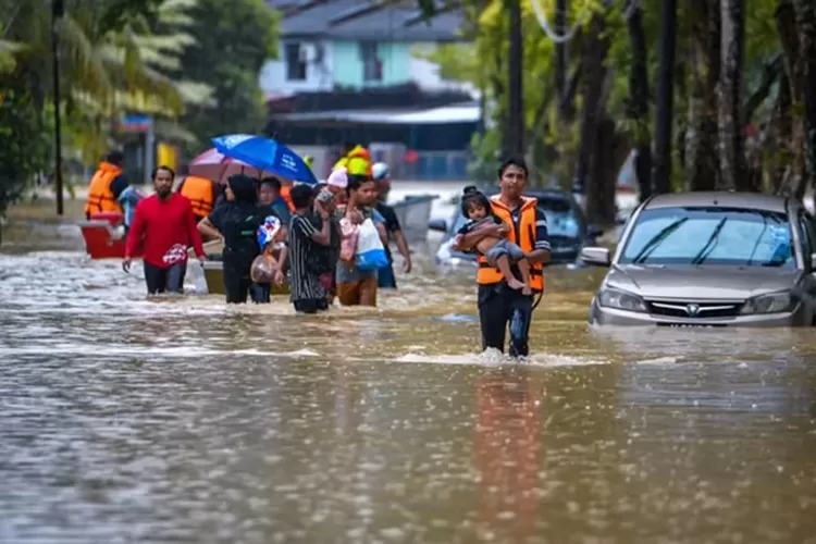 Musim hujan sebabkan banjir, waspadai beragam penyakit berikut dan tips untuk mencegahnya