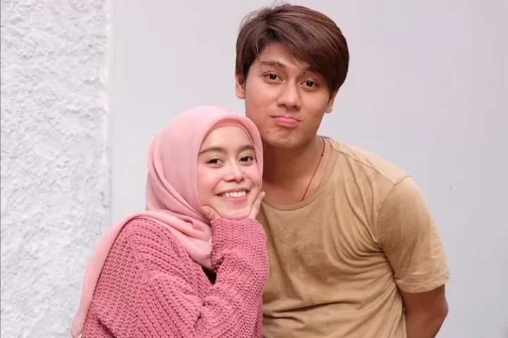 Rizky Billar dituduh jual drama pasca usap air mata Lesti Kejora di atas panggung: Mau aja...