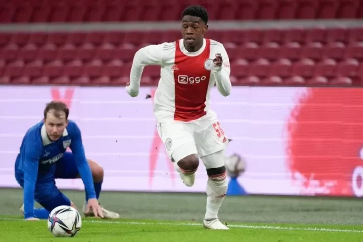 Bursa transfer: MU pantau Amourricho van Axel Dongen di Ajax