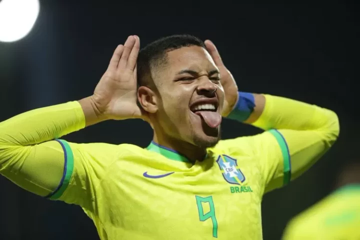 Barcelona optimis dapatkan Vitor Roque, bintang muda Brazil di bursa transfer musim panas