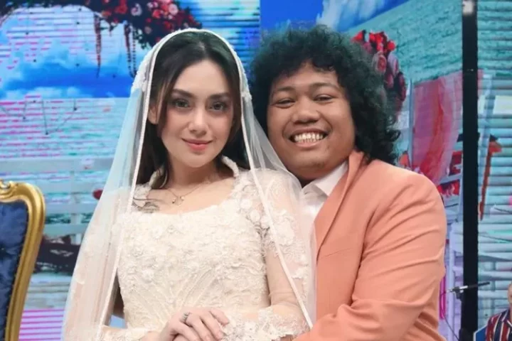 Acap pamer kemesraan, usai Marshel Widianto unggah foto bayi, Celine Evangelista dirujak netter: Demi cuan...