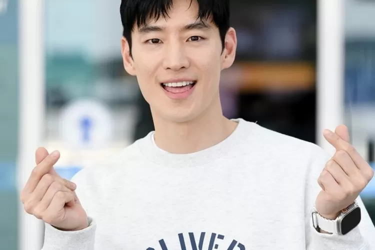 Link live streaming Lee Je Hoon sapa 1.800 Hoonist Indonesia, seru-seruan bareng Kang Taxi Driver yuk!