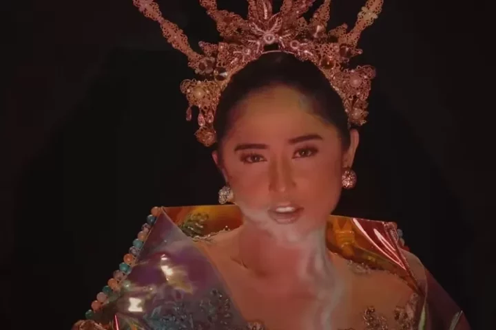 Belum resmi menikah, Dewi Perssik akui sudah dapat jatah bulanan dari sang pacar, Rully