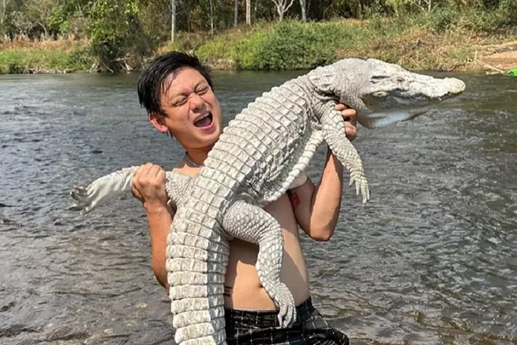 Kini jadi YouTuber, Bobon Santoso sempat jualan nasi kuning dan menjadi jurnalis, pernah dimusuhi oknum ini