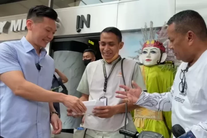 Alhamdulillah! Selamatkan dompet Hotman Paris tanpa pamrih, Edi Sanjaya dapat kado fantastis dari bos tajir