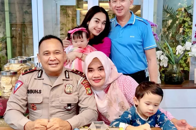 Usia mertua kalah muda dari Ahok, sosok ayah Puput Nastiti Devi ternyata punya profesi mentereng ini