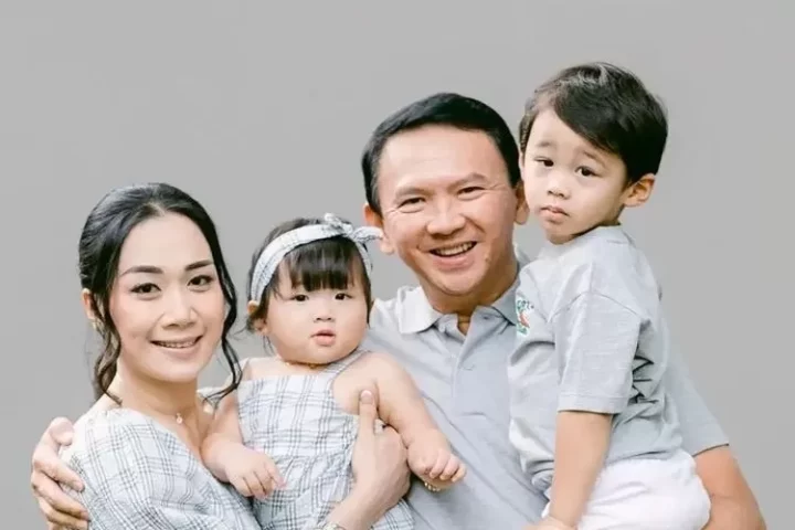 Dikaruniai 2 anak dari pernikahannya dengan Puput Nastiti Devi, Ahok pakai 2 cara spesial mendidik buah hati