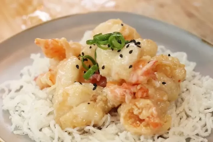 Resep udang mayones ala Devina Hermawan, olahan seafood berpadu dengan mayo yang creamy