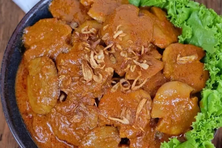 Resep semur jengkol khas Betawi plus rahasia cara menghilangkan bau jengkol saat memasak, yuk buat di rumah!