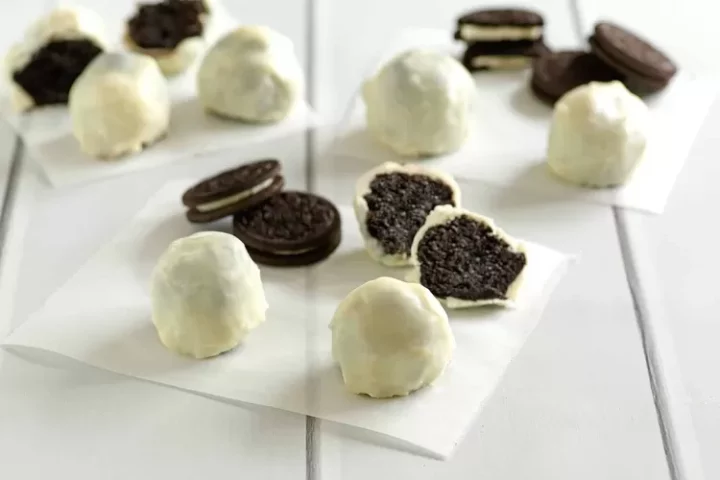 Resep bola Oreo keju cuma 2 bahan, tanpa tepung tanpa telur, cuma 5 menit saja praktis banget