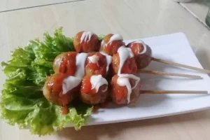 Resep sate bakso jamur tempe gembos yang ramah dikantong sekaligus lezat, yuk buat untuk camilan nanti malam