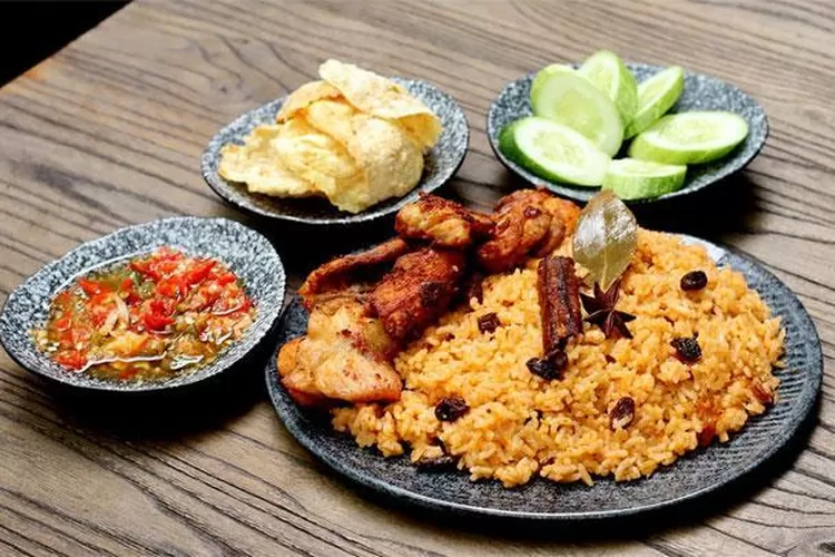 Ramadhan 2023: Resep praktis nasi kebuli ayam hanya menggunakan rice cooker, cocok untuk menu buka bersama