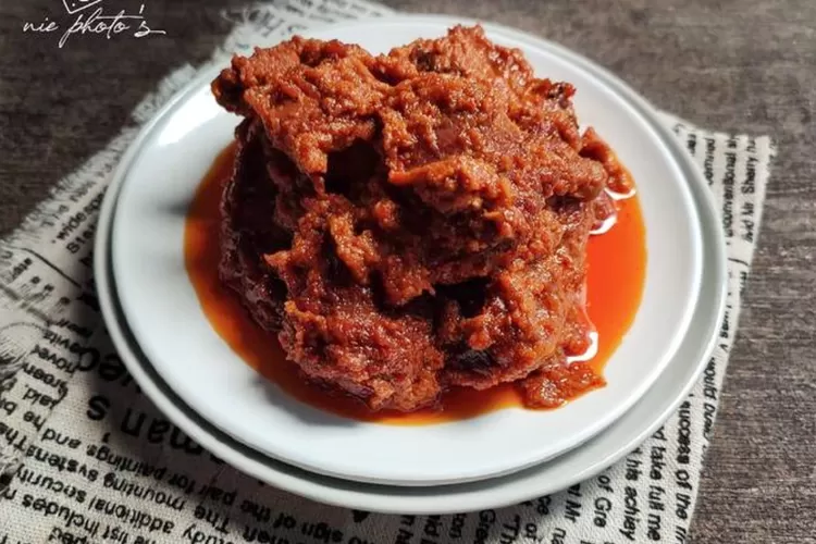 Pecinta masakan Padang merapat! Resep rendang khas Minang  yang bumbunya nendang di lidah, bisa buat stok