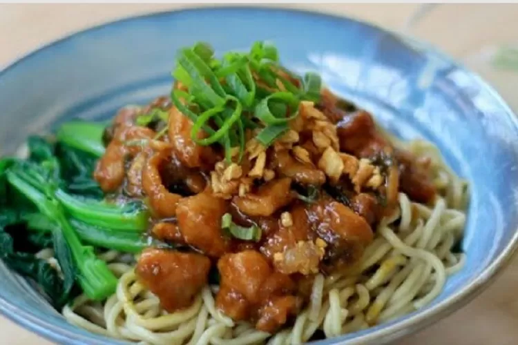 Resep mie ayam gerobakan ala abang-abang, praktis, ekonomis dan anti ribet