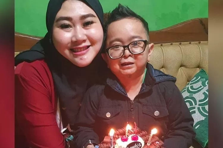 Daus Mini sebut Shelvie Hana mau cabut gugatan cerai karena hal ini, netizen: Kecil-kecil cabe rawit