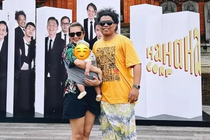 Terungkap! Seperti ini wajah anak Arie Kriting dan Indah Permatasari, netizen: Mirip bapaknya versi putih