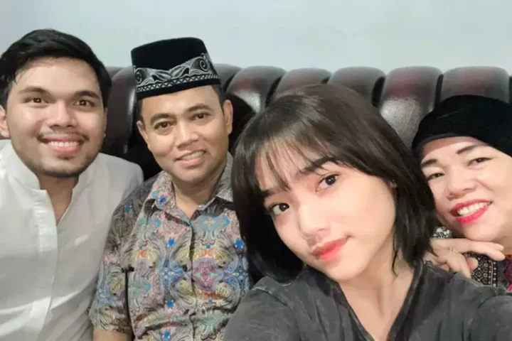 Hubungan kandas, Oma Gala ngaku Fuji dan Thariq Halilintar masih saling sayang, Haji Faisal: Kita doakan...