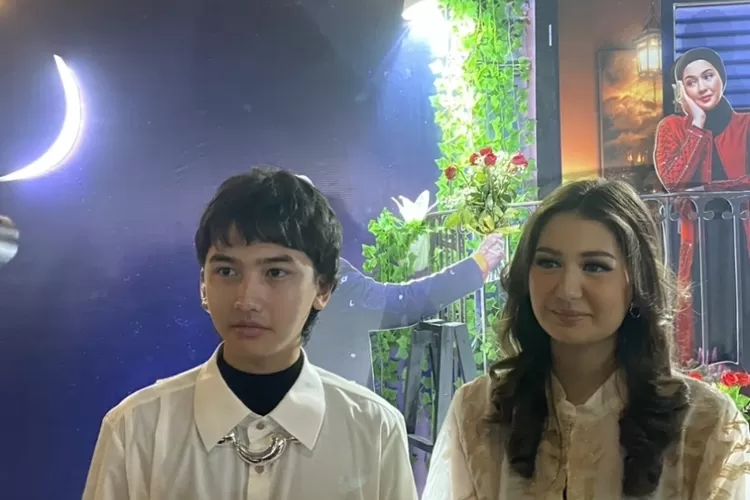 Tampil totalitas di Bidadari Bermata Bening, Ari Irham dan Zoe Abbas Jackson rasakan kehidupan pesantren