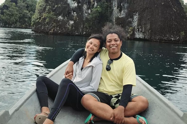 Arie Kriting disebut nikah beda agama sama Indah Permatasari hingga tak akan jadi mualaf: Sampai kapanpun