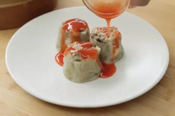 Resep siomay ayam yang super kenyal anti gagal dari Devina Hermawan lengkap dengan saus cocolan