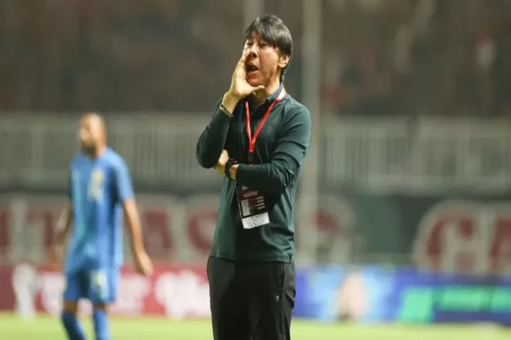 Terpukul Indonesia batal tampil di Piala Dunia U20 2023, Shin Tae Yong mengaku mengurung diri di kamar