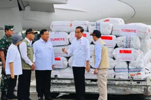 Indonesia Kirim Bantuan 140 Ton Bahan Makanan dan Logistik ke Turki dan Suriah