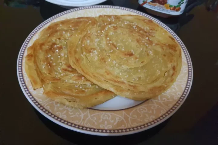 Resep membuat roti maryam yang cocok disajikan untuk sarapan dan camilan