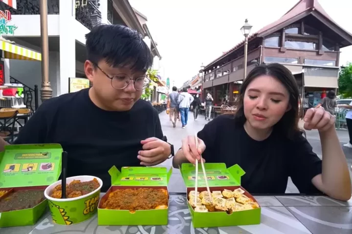 Jadi tempat makan yang halal di PIK Pantjoran, resto ini hanya menyajikan telur, Ken and Grat: Lembut banget!