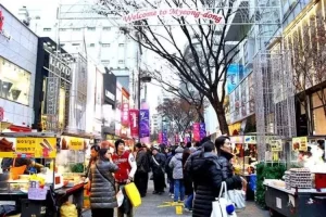 Mau kulineran di Korea? 3 street food ini wajib kamu kunjungi, dijamin gak berenti ngunyah