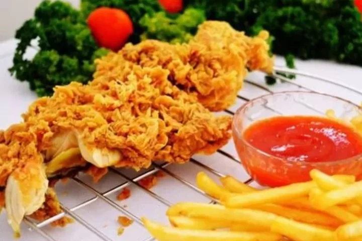 Resep ayam kentuky ala Kfc kw super, dagingnya juicy kriuknya garing, yuk coba buat