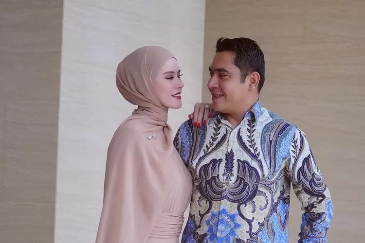 Angel Lelga beri isyarat sudah nikah lagi, netizen doakan jadi jodoh yang terakhir: Sampai maut memisahkan