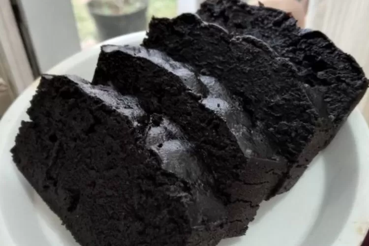 Enak dan bikin ngiler inilah resep brownies kukus oreo dibuat dengan dua bahan dasar saja, super murah