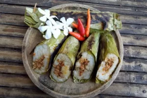 Resep lalampa khas Manado yang mirip dengan lembar cuma beda isian, yuk buat untuk takjil