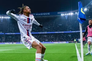 Lyon tekuk PSG 1-0, Bradley Barcola jadi mimpi buruk Lionel Messi dan Kylian Mbappe