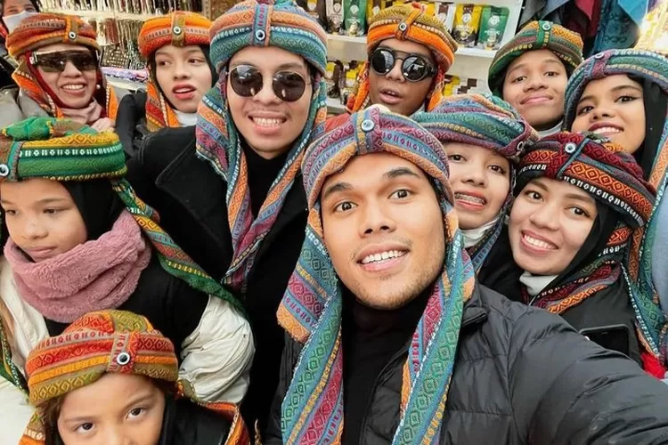 Tahun keempat berpuasa tanpa keluarga besar di Indonesia, Thariq Halilintar tulis unggahan haru di Instagram