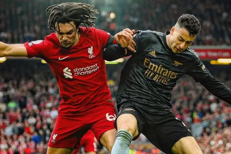 Deretan momen panas laga Liverpool vs Arsenal, salah satunya duel Trent Alexander-Arnold dengan Granit Xhaka