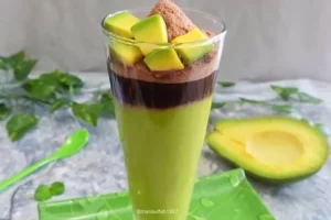 Simak jumlah kalori dalam alpukat kocok, minuman sehat kekinian yang cocok untuk dampingi diet