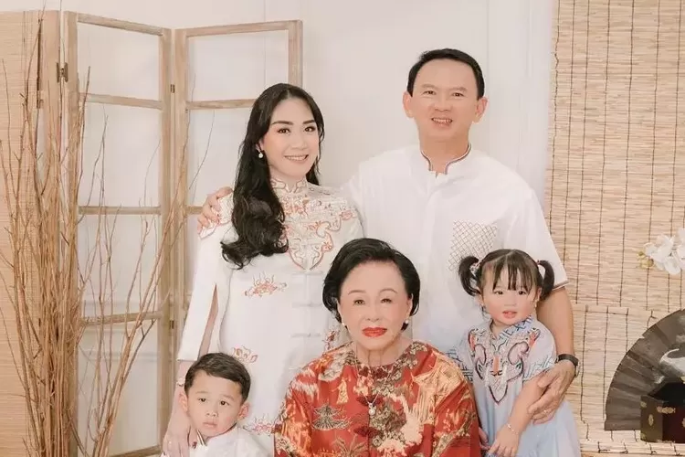 Tak hanya pindah keyakinan, Puput Nastiti Devi lepaskan hal berharga lain demi dinikahi Ahok: Bapak minta..