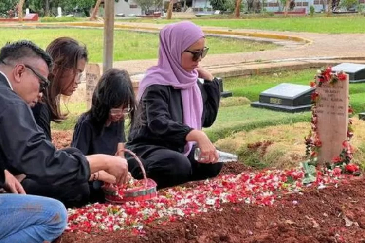 Perih! Putri sulung Abdel Achrian meninggal dunia, rupanya masih muda dan sempat alami hal ini