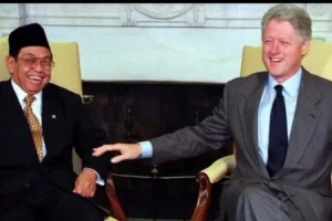 Humor Gus Dur yang Bikin Bill Clinton Ketawa Terbahak-bahak