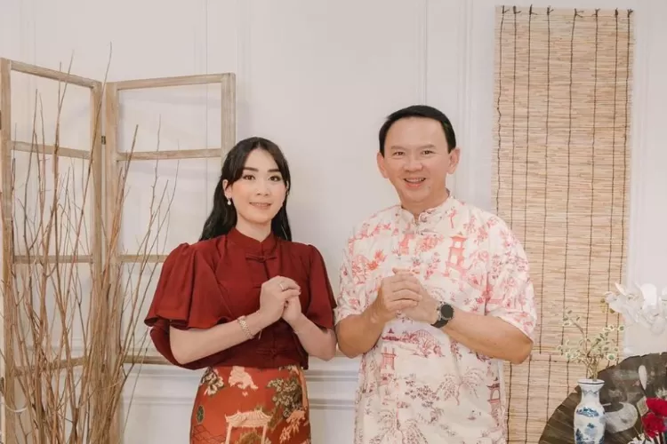 Ternyata belum direstui, netizen tertipu habis oleh kemesraan Ahok dan Puput Nastiti Devi?