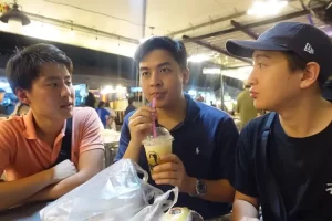 Jajal street food di pasar malam Thailand, Jerome Polin dan Waseda Boys: Makanan ini yang paling berkesan