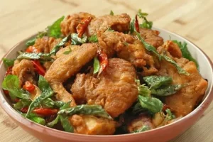 Lebaran 2023: Resep ayam goreng kari ala Devina Hermawan tuk sajian saat Idul Fitri, bumbunya nendang di lidah