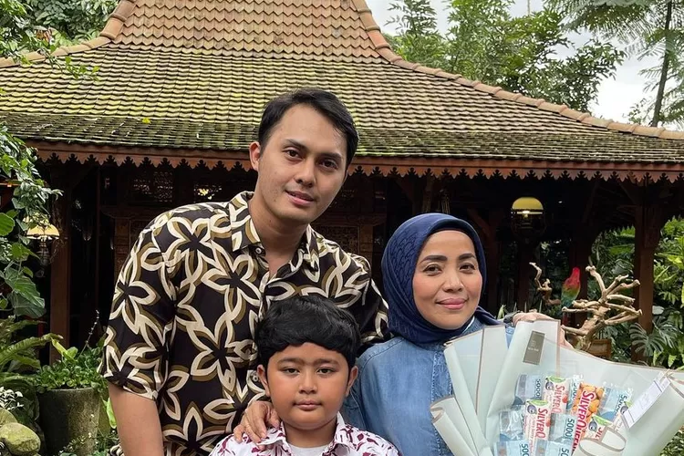 Brondong lain tepis numpang hidup ke istri pakai perjanjian pra nikah, Fadel Islami ternyata lain: Cinta itu..