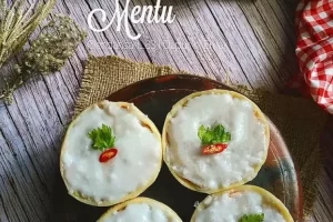 Resep kue mentu lezat, jajanan khas Madura dengan isian daging sapi dan dilapisi vla sumsum