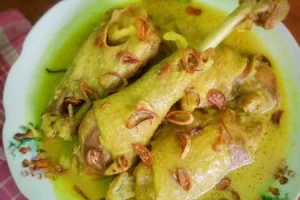 Resep opor ayam kampung, menu yang jarang absen pas lebaran yuk siapin bahannya