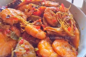 Menu Idul Fitri: Resep udang balado khas Padang dicampur pake jengkol dan kentang, yuk buat